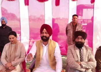 ग्रामीण विकास एवं पंचायत मंत्री लालजीत सिंह भुल्लर ने डेरा बस्सी ब्लॉक में कब्ज़े छुड़ाने की मुहिम का नेतृत्व किया