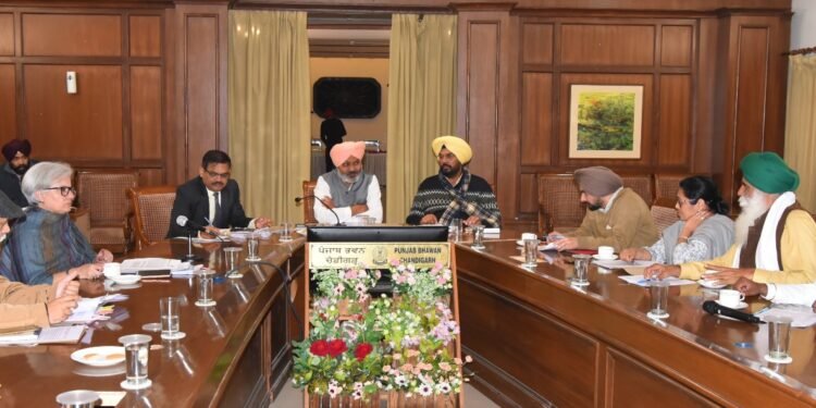 कैबिनेट सब-कमेटी द्वारा किसान और मुलाज़िम जत्थेबंदियों के साथ मीटिंग