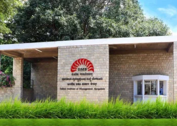 IIM Bangalore एक मानार्थ ऑनलाइन पाठ्यक्रम प्रदान कर रहा है जो आधुनिक युग में नवीनतम बिजनेस मॉडल पर केंद्रित है।