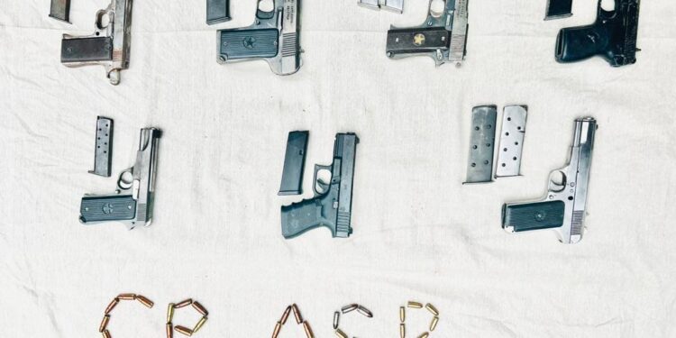 पंजाब पुलिस द्वारा नशे और हथियारों की तस्करी के अंतरराष्ट्रीय रैकेट का पर्दाफाश; 19 किलो हेरोइन, 7 पिस्तौल और 23 लाख रुपए ड्रग मनी सहित दो काबू