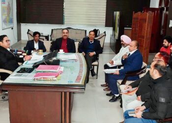 Deputy Commissioner ने नूरमहल में सीवरेज समस्या को लेकर पैनल द्वारा तैयार की गई ड्राफ्ट रिपोर्ट की गहन समीक्षा की।