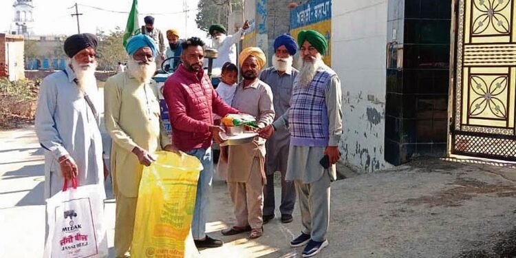 दिल्ली चलो: किसान दिल्ली में लंबी दौड़ के लिए तैयार, राशन और फंड इकट्ठा करें