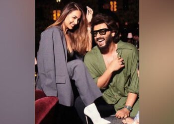 लगभग 5 साल की डेटिंग के बाद अर्जुन कपूर और मलायका अरोड़ा ने आपसी सहमति से अपने रिश्ते को खत्म करने का फैसला किया है।