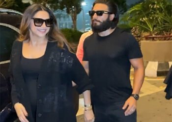दीपिका पादुकोण और रणवीर सिंह ने मुंबई एयरपोर्ट पर शानदार लुक दिखाया
