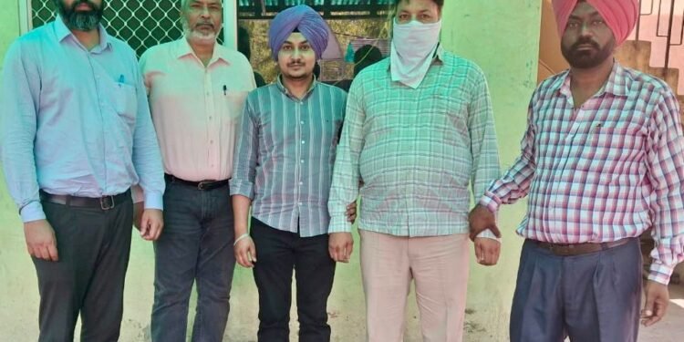 18,000 रुपए रिश्वत मांगने वाला सहायक सब इंस्पेक्टर विजीलैंस ब्यूरो ने किया काबू
