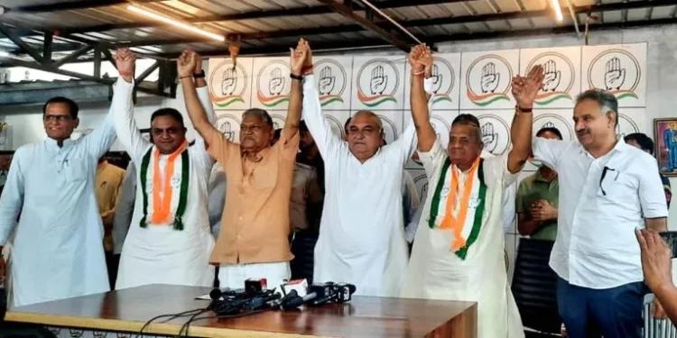 भाजपा छोड़ने के बाद गुप्ता आधिकारिक तौर पर भारतीय राष्ट्रीय कांग्रेस में शामिल हो गए हैं, जो एक महत्वपूर्ण राजनीतिक बदलाव है।