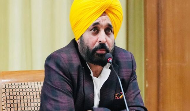 भ्रष्टाचार में लिप्त अधिकारियों के खिलाफ सख्त कार्रवाई