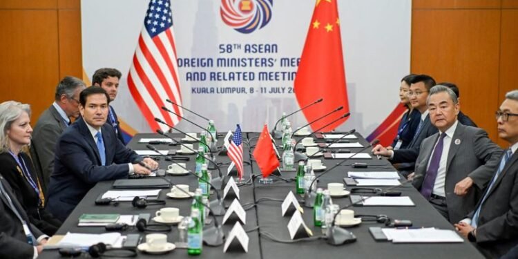 अमेरिका और चीन ने मलेशिया में चर्चा के दौरान सहयोग के महत्व पर जोर दिया।