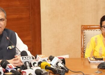 पंजाब सरकार ने टेक्स्टाईल सैक्टर में सुधार के लिए व्यापक रूप-रेखा सुझाने के लिए तीन सैक्टर-विशेष कमेटियों को किया नोटीफायी: कैबिनेट मंत्री संजीव अरोड़ा