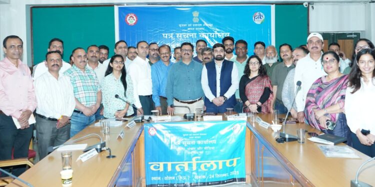 सोलन में आपदा प्रबंधन, पोषण अभियान, बागवानी, महिला सशक्तिकरण पर वार्तालाप का आयोजन