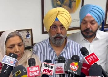 दिल्ली सिख गुरुद्वारा प्रबंधक कमेटी ने तीन पूर्व अध्यक्षों की सदस्यता रद्द की