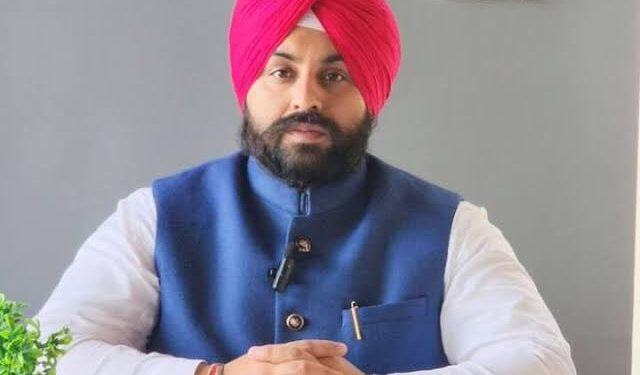 पंजाब के स्कूलों में 5.60 लाख से अधिक विद्यार्थी पढ़ेंगे उद्यमिता का पाठ: हरजोत सिंह बैंस