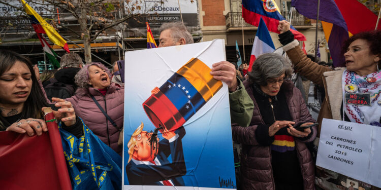 अमेरिका ने वेनेजुएला से रूस और चीन से रिश्ते तोड़ने की मांग की – ABC