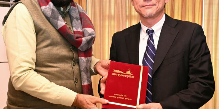 हरियाणा ने जापान के साथ आर्थिक संबंध मजबूत किए, मुख्यमंत्री नायब सिंह सैनी से चंडीगढ़ में मिजुहो बैंक के एमडी ने की मुलाकात