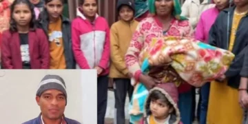 एक महिला ने बेटे की चाह में 11वीं बार गर्भवती होकर 10 बेटियों के बाद एक बेटे को जन्म दिया।