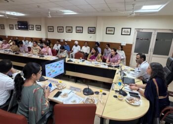 एस आई आर-2026 के तहत घर-घर जाकर गणना प्रपत्रों के वितरण एवं प्राप्ति की प्रक्रिया की समीक्षा के लिए बैठक आयोजि