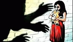 अपनी ही 10 वर्षीय मासूम बच्ची साथ कलियुगी पिता करता रहा दुष्कर्म