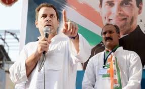 कांग्रेस के नवनिर्वाचित अध्यक्ष राहुल गांधी ने दावा किया कि गुजरात में कांग्रेस की लहर है वहां उनकी जीत तय
