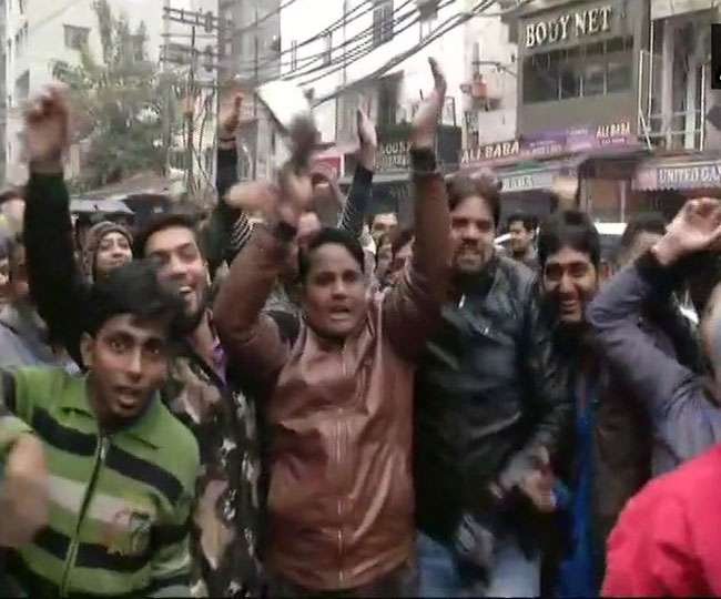सीलिंग की कार्रवाई के विरोध में व्यापारियों के संगठन ने दिल्ली व्यापार बंद करने का किया एलान