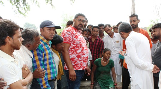 एसपी ट्रैफिक  ने    बचायी   एक महिला   की  जान