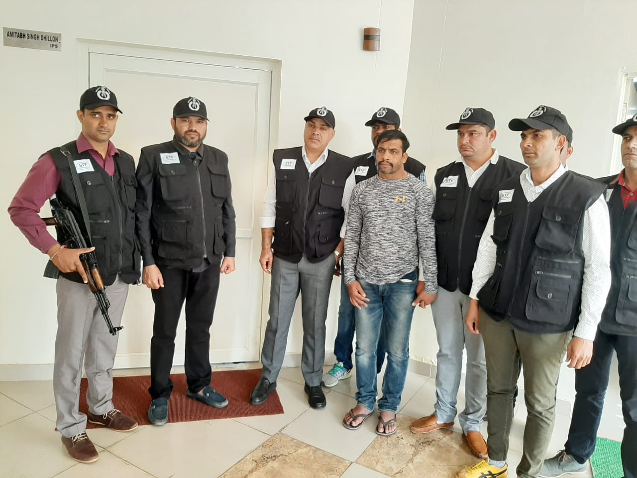 हरियाणा पुलिस एस टी एफ को मिली बडी कामयाबी, 2 लाख का ईनामी कुख्यात बदमाश गिरफ्तार