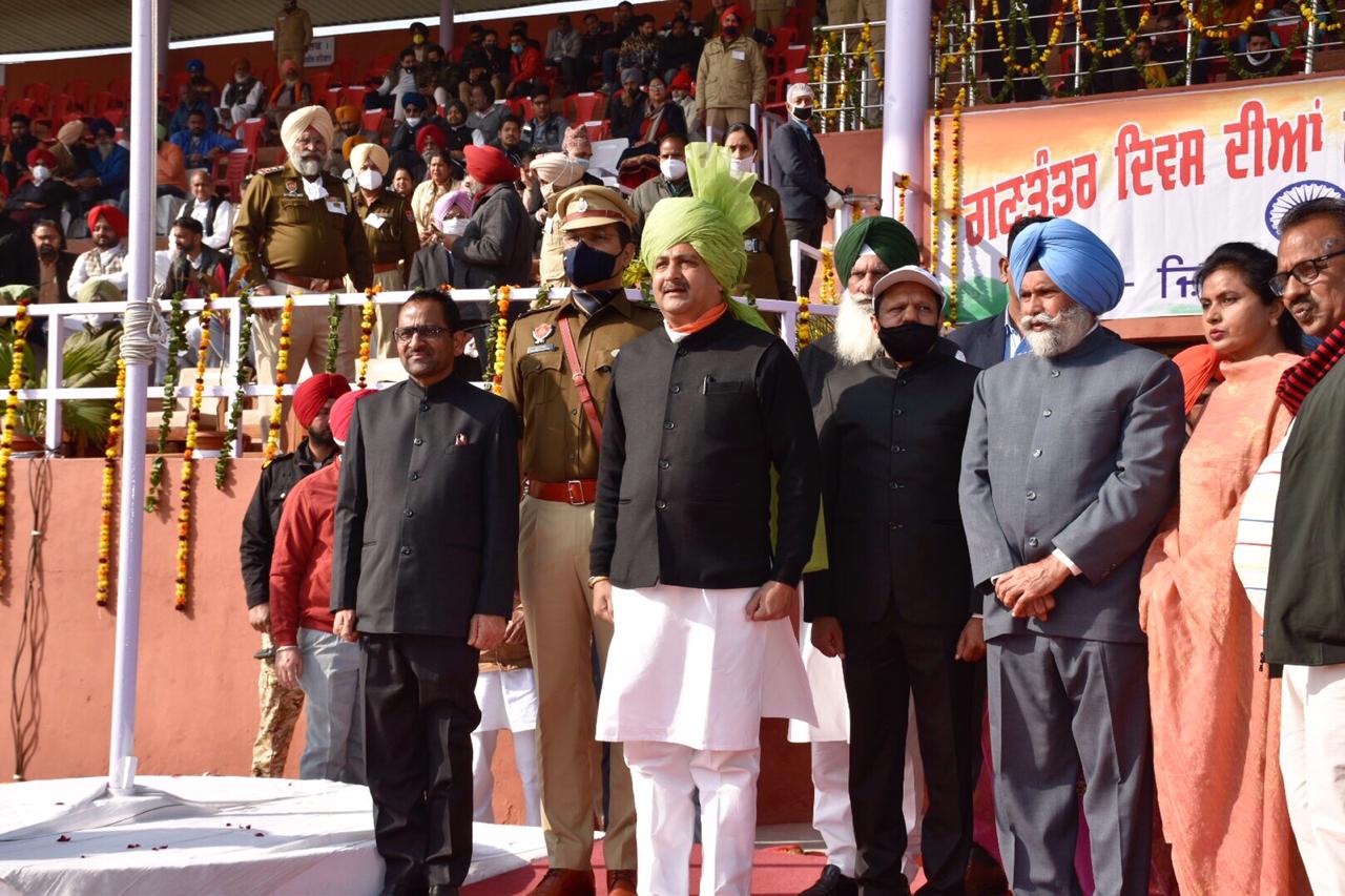 Cabinet minister honours freedom fighters and personalities from various fields for commendable work