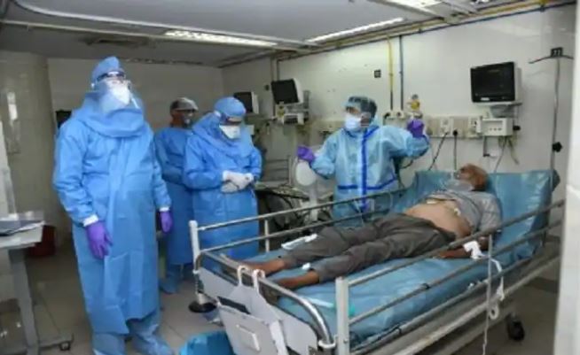 ਕਰੋਨਾ ; ਹਾਲਾਤ ਬਦ ਤੋਂ ਬਦਤਰ, ਕੇਂਦਰੀ ਮੰਤਰੀ ਨੇ ਲਗਾਈ ਗੁਹਾਰ : ‘ਮੇਰੇ ਭਰਾ ਨੂੰ ਕੋਰੋਨਾ ਦੇ ਇਲਾਜ ਲਈ ਬੈੱਡ ਦੀ ਲੋੜ’