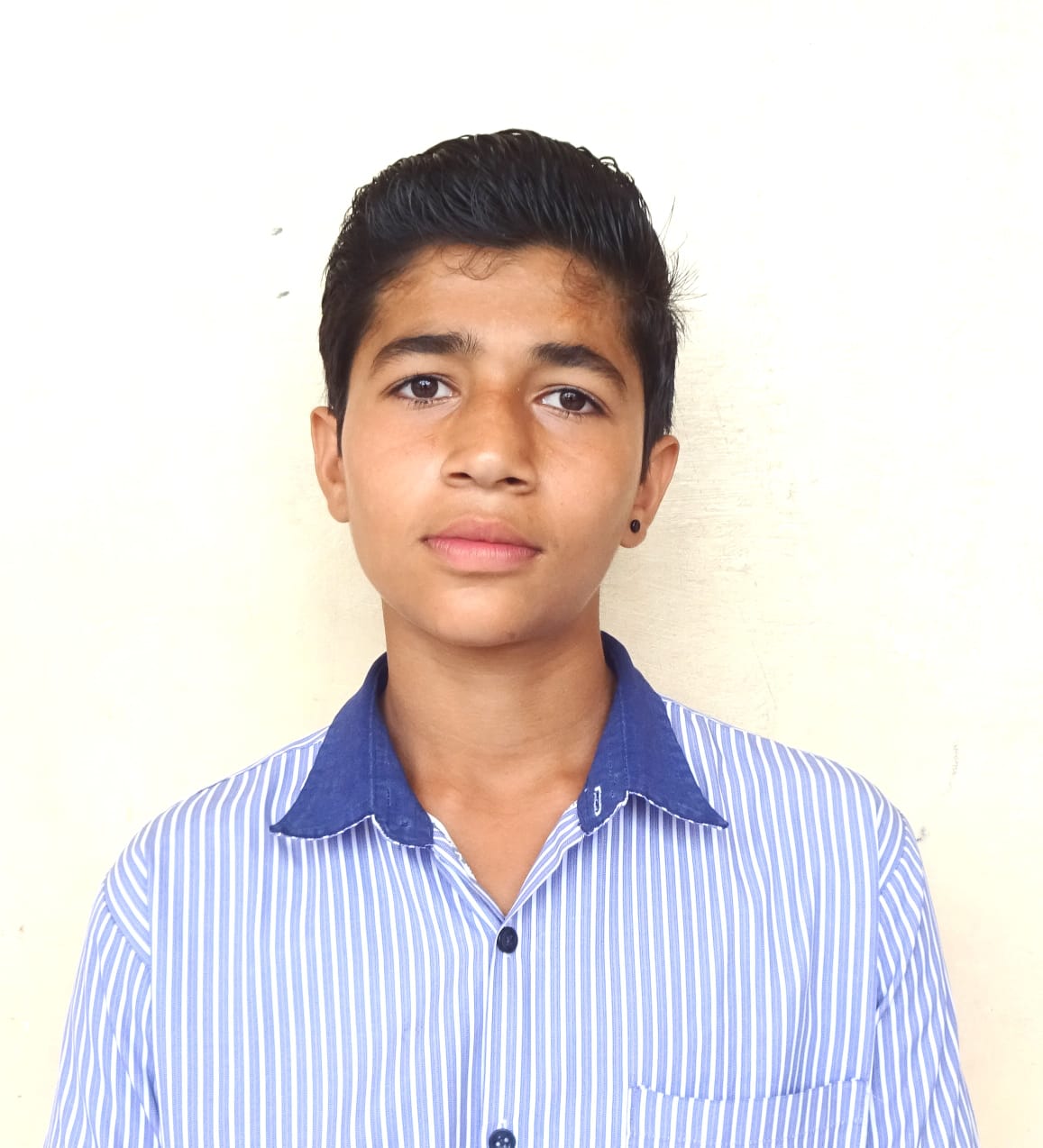 गुरुकुल के विद्यार्थियों को उज्ज्वल भविष्य के लिए शुभकामनाएं दी