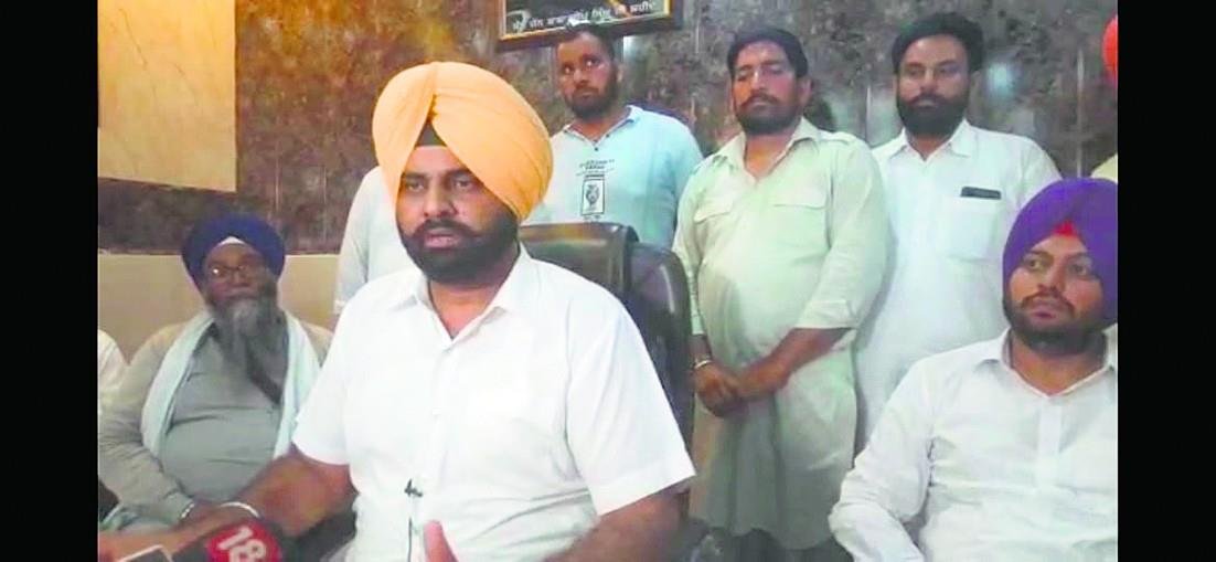 ਵਿਧਾਇਕ ਭੁੱਲਰ ਨੇ ਐੱਸ.ਐੱਸ.ਪੀ ਦੀ ਕਾਰਗੁਜ਼ਾਰੀ ’ਤੇ ਸਵਾਲ ਉਠਾਏ