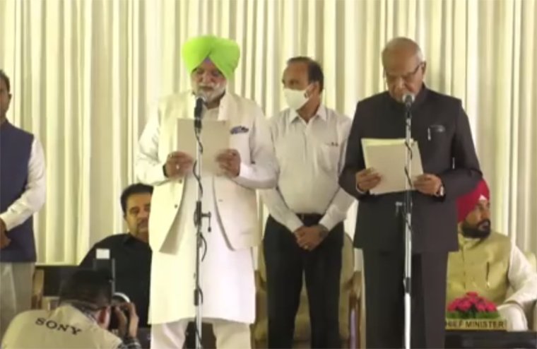 दोआबा विधायकों के विरोध को नजरअंदाज करते हुए राणा गुरजीत सिंह बने मंत्री
