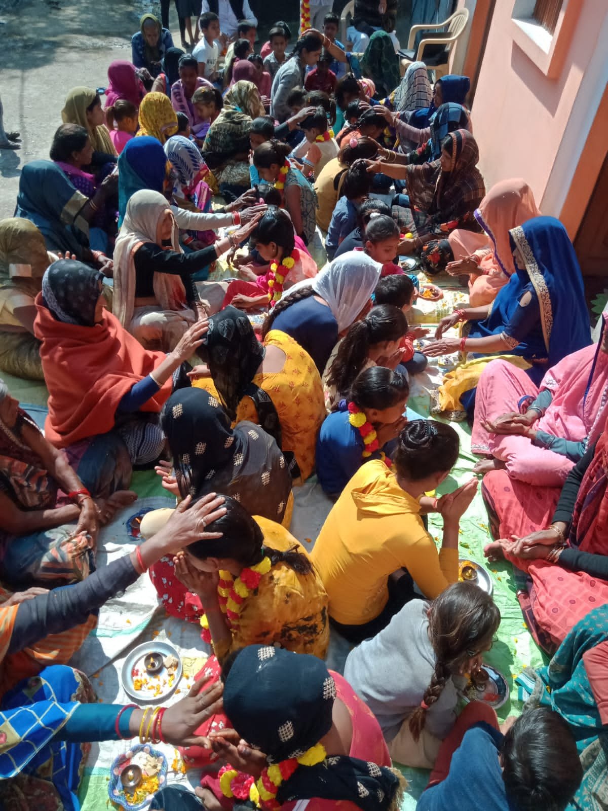 संतश्रीआसाराम जी बापू आश्रम में माता-पिता का पूजन कर मनाया गया सच्चा प्रेम दिवस