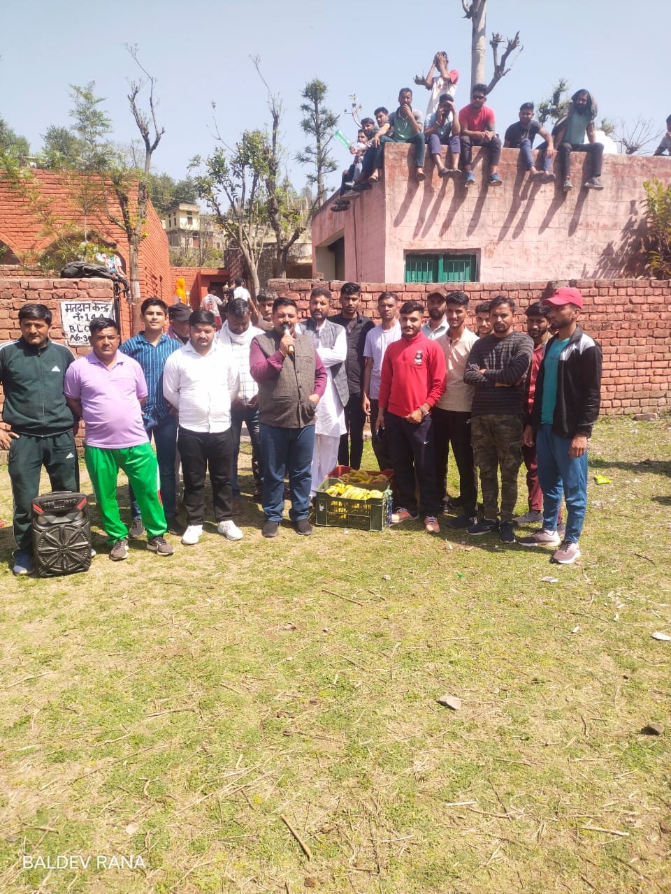 मोरनी में मनाया डॉक्टर अजय सिंह चौटाला का जन्मदिन बांटे फल किया हवन यज्ञ