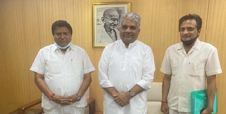 जुरिवाला में कचरा निस्तारण प्लांट का रास्ता साफ  ;  पर्यावरण मंत्रालय की मंजूरी के लिए केंद्रीय मंत्री से मिले विस अध्यक्ष