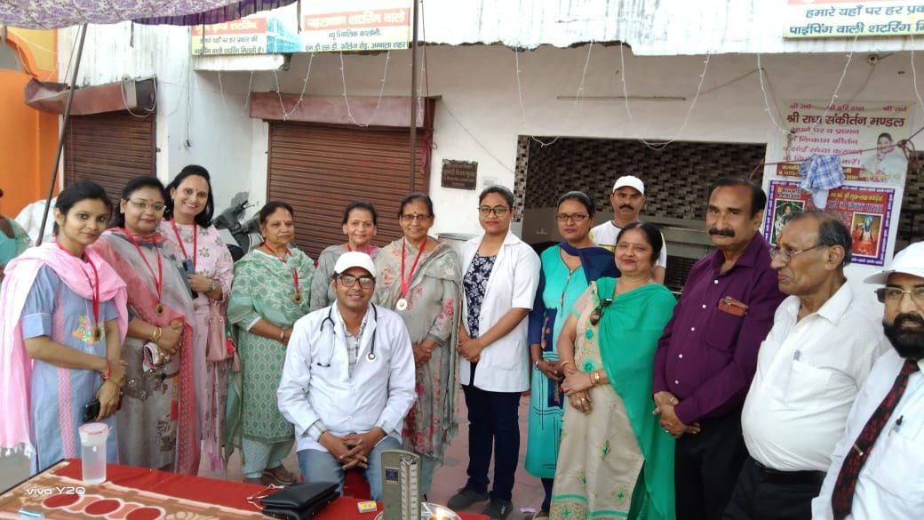 मां दुखभंजनी मंदिर में दर्शनों को लगी भक्तों की कतारें