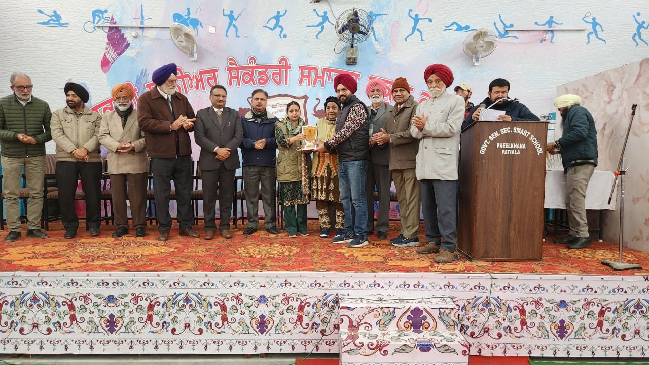 *ਸਮਾਰਟ ਸਕੂਲ ਫ਼ੀਲਖ਼ਾਨਾ ਵਿਖੇ ਸਾਵਿੱਤਰੀ ਬਾਈ ਫੂਲੇ ਦੇ ਜਨਮ ਦਿਹਾੜੇ ਨੂੰ ਸਮਰਪਿਤ ਸੈਮੀਨਾਰ ਅਤੇ ਸਨਮਾਨ ਸਮਾਰੋਹ ਕਰਵਾਇਆ ਗਿਆ, *ਇਤਿਹਾਸਕ ਕਿਸਾਨੀ ਸੰਘਰਸ਼ ਨੂੰ ਸਮਰਪਿਤ ਕਰਵਾਈ ਗਈ ਚੇਤਨਾ ਪ੍ਰੀਖਿਆ ਦੇ ਅੱਵਲ ਆਉਣ ਵਾਲੇ ਵਿਦਿਆਰਥੀਆਂ ਅਤੇ ਸਹਿਯੋਗੀ ਅਧਿਆਪਕਾਂ ਦਾ ਕੀਤਾ ਗਿਆ ਸਨਮਾਨI