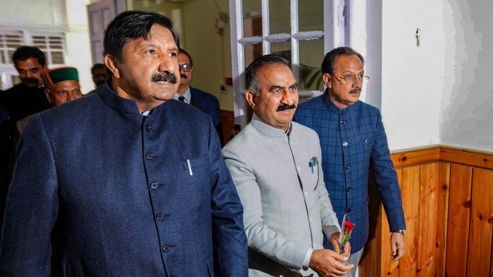 ਹਿਮਾਚਲ ਦੇ ਮੁੱਖ ਮੰਤਰੀ ਨੇ ਕੀਤੀ ਪੰਜਾਬ ਦੇ ਮੁੱਖ ਮੰਤਰੀ ਨਾਲ  ਮੁਲਾਕਾਤ