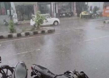 ਤੇਜ਼ ਮੀਂਹ ਪੈਣ ਕਰਕੇ ਲੋਕਾਂ ਨੂੰ ਗਰਮੀ ਤੋਂ ਰਾਹਤ