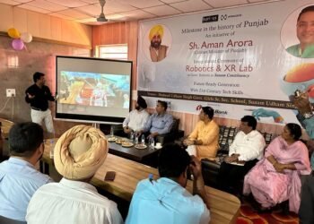ਅਮਨ ਅਰੋੜਾ ਵੱਲੋਂ 18 ਰੋਬੋਟਿਕਸ ਲੈਬ ਅਤੇ 3 ਐਕਸ.ਆਰ. ਰਿਐਲਿਟੀ ਲੈਬ ਤਿਆਰ ਕਰਨ ਵਾਲਾ ਪ੍ਰੋਜੈਕਟ ਲਾਂਚ