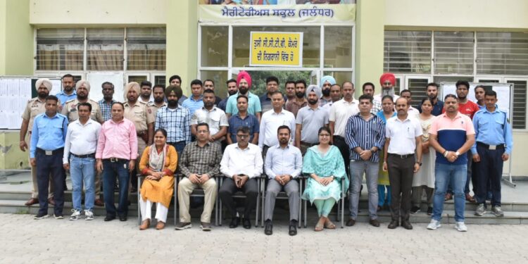 ਸਖ਼ਤ ਨਿਗਰਾਨੀ ਹੇਠ ਹੋਈ ਨਾਇਬ ਤਹਿਸੀਲਦਾਰਾਂ ਦੀ ਵਿਭਾਗੀ ਪ੍ਰੀਖਿਆ