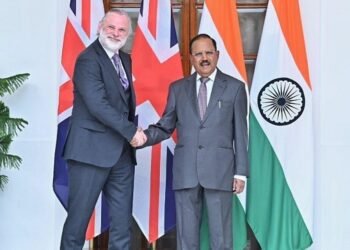 ਡੋਭਾਲ ਨੇ ਬ੍ਰਿਟਿਸ਼ ਹਮਰੁਤਬਾ ਨੂੰ ਕਿਹਾ-ਭਾਰਤੀ ਅਫਸਰਾਂ ਨੂੰ ਧਮਕੀਆਂ ਦੇਣ ਵਾਲੇ ਤੱਤਾਂ ਖ਼ਿਲਾਫ਼ ਹੋਵੇ ਕਾਰਵਾਈ