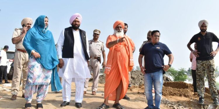 ਗੱਟਾ ਮੁੰਡੀ ਕਾਸੂ ਨੇੜੇ ਬੰਨ੍ਹ ’ਚ ਪਏ ਪਾੜ੍ਹ ਨੂੰ ਕੁਝ ਦਿਨਾਂ ’ਚ ਪੂਰ ਲਿਆ ਜਾਵੇਗਾ : ਬਲਕਾਰ ਸਿੰਘ