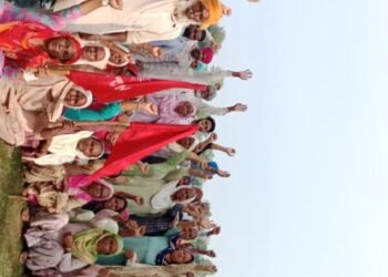 ਪਿੰਡ ਮੰਡੋੜ ਦੇ ਦਲਿਤਾਂ ਤੋਂ ਜਮੀਨ ਖੋਹਣ ਲਈ ਜਿਲਾ ਪ੍ਰਸ਼ਾਸ਼ਨ ਹੋਇਆ ਪੱਬਾਂ ਭਾਰ, ਡੰਮੀ ਬੋਲੀ ਰੱਦ ਕਰਵਾਉਣ ਲਈ ਜਮੀਨ ਵਿੱਚ ਕਈ ਦਿਨਾਂ ਤੋਂ ਚੱਲ ਰਿਹਾ ਮੋਰਚਾ