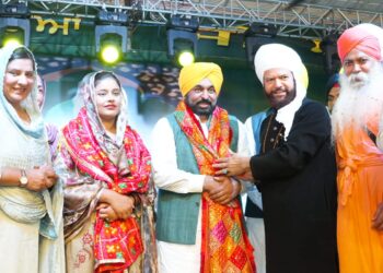 ਮੁੱਖ ਮੰਤਰੀ ਨੇ ਨਕੋਦਰ ਵਿਖੇ ਬਾਪੂ ਲਾਲ ਬਾਦਸ਼ਾਹ ਜੀ ਦੇ ਮੇਲੇ ਵਿੱਚ ਸੰਗਤ ਨਾਲ ਕੀਤੀ ਸ਼ਿਰਕਤ