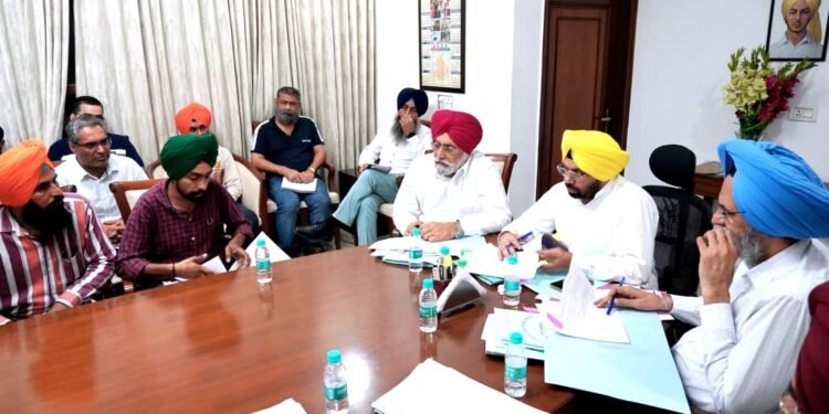 ਪੰਜਾਬ ਸਰਕਾਰ ਮੁਲਾਜ਼ਮਾਂ ਦੀ ਹਰ ਜਾਇਜ਼ ਮੰਗ ਪੂਰੀ ਕਰਨ ਲਈ ਵਚਨਬੱਧ- ਹਰਭਜਨ ਸਿੰਘ ਈ.ਟੀ.ਓ