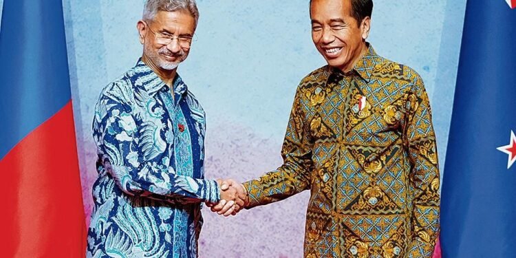 ਜੈਸ਼ੰਕਰ ਨੇ ਕੈਨੇਡੀਅਨ ਵਿਦੇਸ਼ ਮੰਤਰੀ ਨਾਲ ਕੀਤੀ ਮੁਲਾਕਾਤ, ਭਾਰਤੀ ਡਿਪਲੋਮੈਟਾਂ ਦੀ ਸੁਰੱਖਿਆ ‘ਤੇ ਦਿੱਤਾ ਜ਼ੋਰ