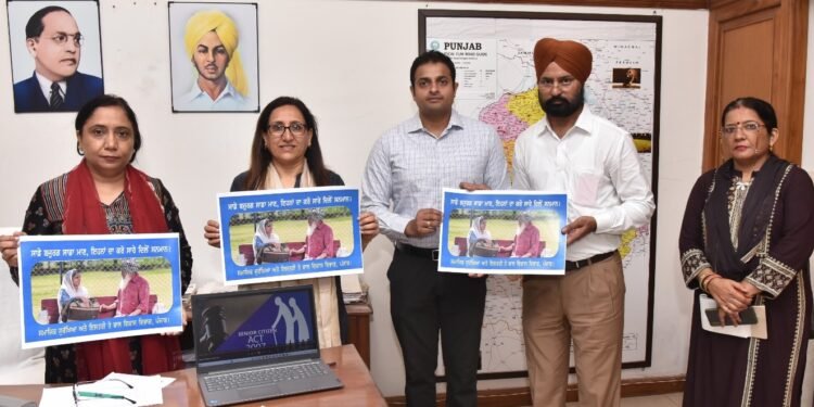 ਡਾ. ਬਲਜੀਤ ਕੌਰ ਵੱਲੋਂ ਸੀਨੀਅਰ ਸਿਟੀਜ਼ਨ ਐਕਟ ਸਬੰਧੀ ਬਣੀ ਲਘੂ ਫਿਲਮ ਅਤੇ ਪੋਸਟਰ ਜ਼ਾਰੀ
