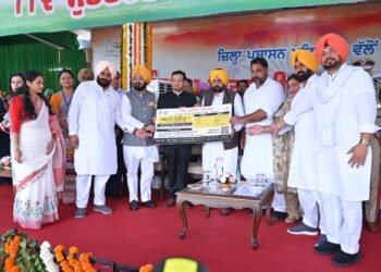 ਮੁੱਖ ਮੰਤਰੀ ਵੱਲੋਂ ਫਿਊਚਰ ਟਾਈਕੂਨ-2 ਸਟਾਰਟਅੱਪ ਚੈਲੇਂਜ ਪ੍ਰੋਗਰਾਮ ਦੇ ਦੂਜੇ ਐਡੀਸ਼ਨ ਦੀ ਸ਼ੁਰੂਆਤ ਇਛੁੱਕ ਵਿਅਕਤੀ ਪੋਰਟਲ HTTPS://TINYURL.COM/4W3AE3KB ‘ਤੇ ਕਰ ਸਕਦੇ ਹਨ ਆਨਲਾਈਨ ਰਜਿਸਟ੍ਰੇਸ਼ਨ