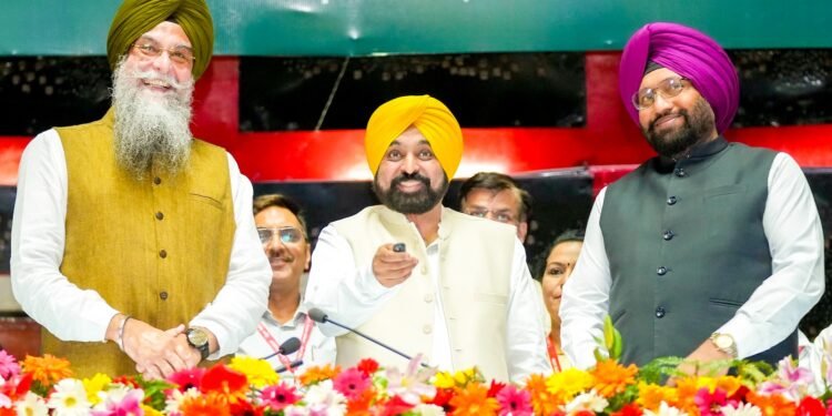 ਮੁੱਖ ਮੰਤਰੀ ਵੱਲੋਂ ਨੇਵਾ ਐਪਲੀਕੇਸ਼ਨ ਦੀ ਸ਼ੁਰੂਆਤ, ਹੁਣ ਤੋਂ ਕਾਗਜ਼-ਰਹਿਤ ਹੋਵੇਗਾ ਵਿਧਾਨ ਸਭਾ ਦਾ ਕੰਮਕਾਜ