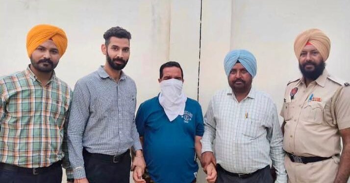 ਵਿਜੀਲੈਂਸ ਬਿਊਰੋ ਨੇ ਪ੍ਰੈੱਸ ਰਿਪੋਰਟਰ ਨੂੰ 1,00,000 ਰੁਪਏ ਦੀ ਰਿਸ਼ਵਤ ਲੈਂਦਿਆਂ ਕੀਤਾ ਕਾਬੂ