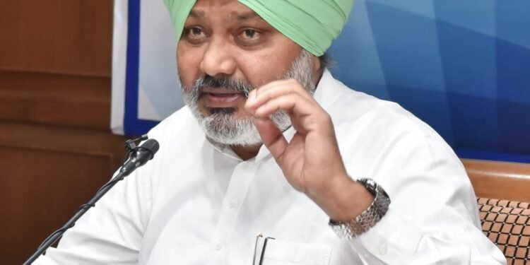 ਯਕਮੁਸ਼ਤ ਨਿਪਟਾਰਾ ਸਕੀਮ-2023 ਮੁਕੱਦਮੇਬਾਜੀ ਨੂੰ ਘਟਾ ਅਤੇ ਜੀ.ਐਸ.ਟੀ ਦਾ ਪਾਲਣਾ ਵਧਾ ਕੇ ਵਪਾਰ ਤੇ ਉਦਯੋਗ ਲਈ ਲਾਭਦਾਇਕ ਹੋਵੇਗੀ-ਚੀਮਾ